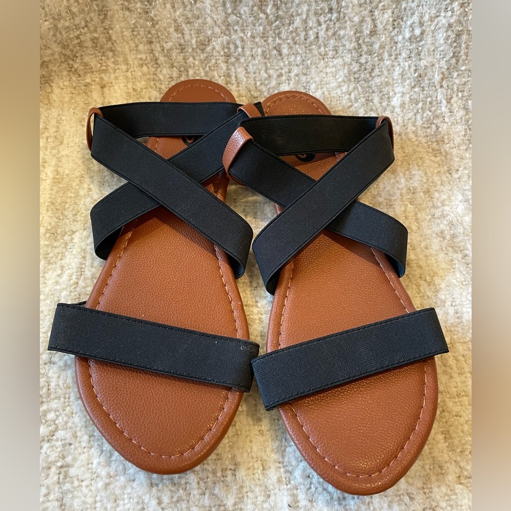 New Worn Stretchy Strap Sandals